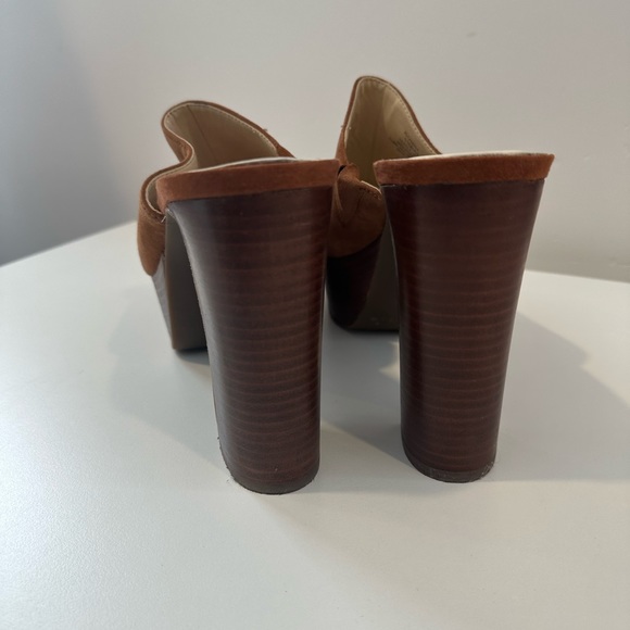 Jessica Simpson platform slide. Size 11 - Picture 5 of 7